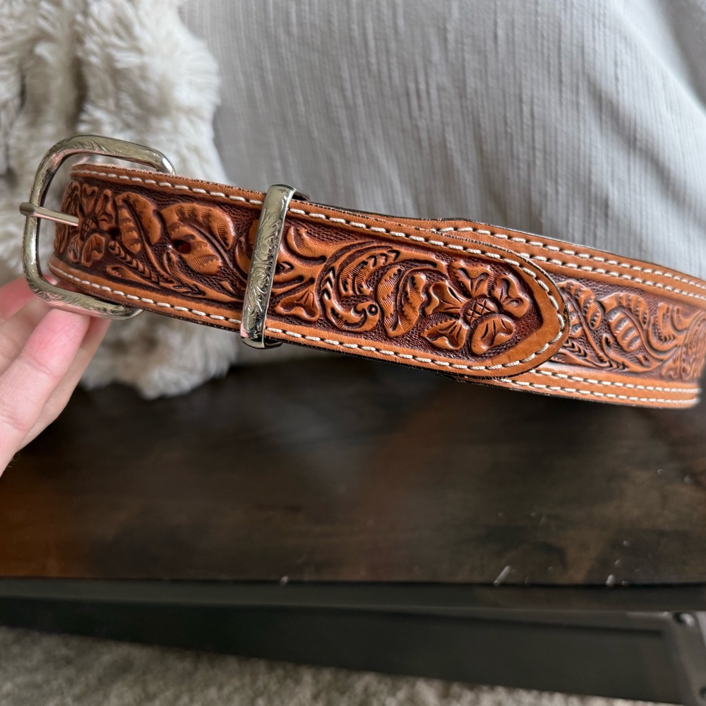Double J Saddlery Leather Tooled Belt